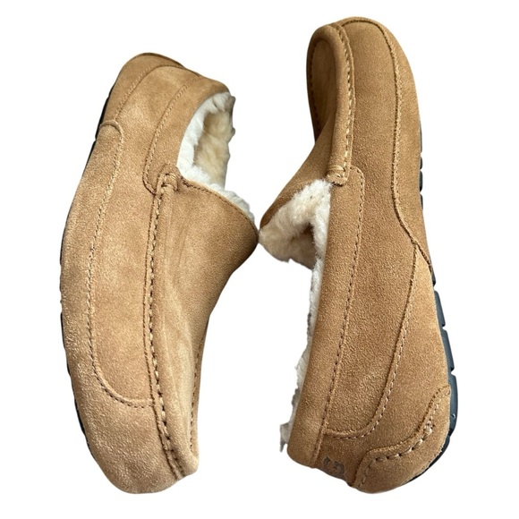 UGG ASCOT TAN SUEDE SLIPPERS SIZE 8 main image 10